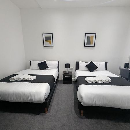 Oyo Firs Lodge London Heathrow Hounslow Kültér fotó