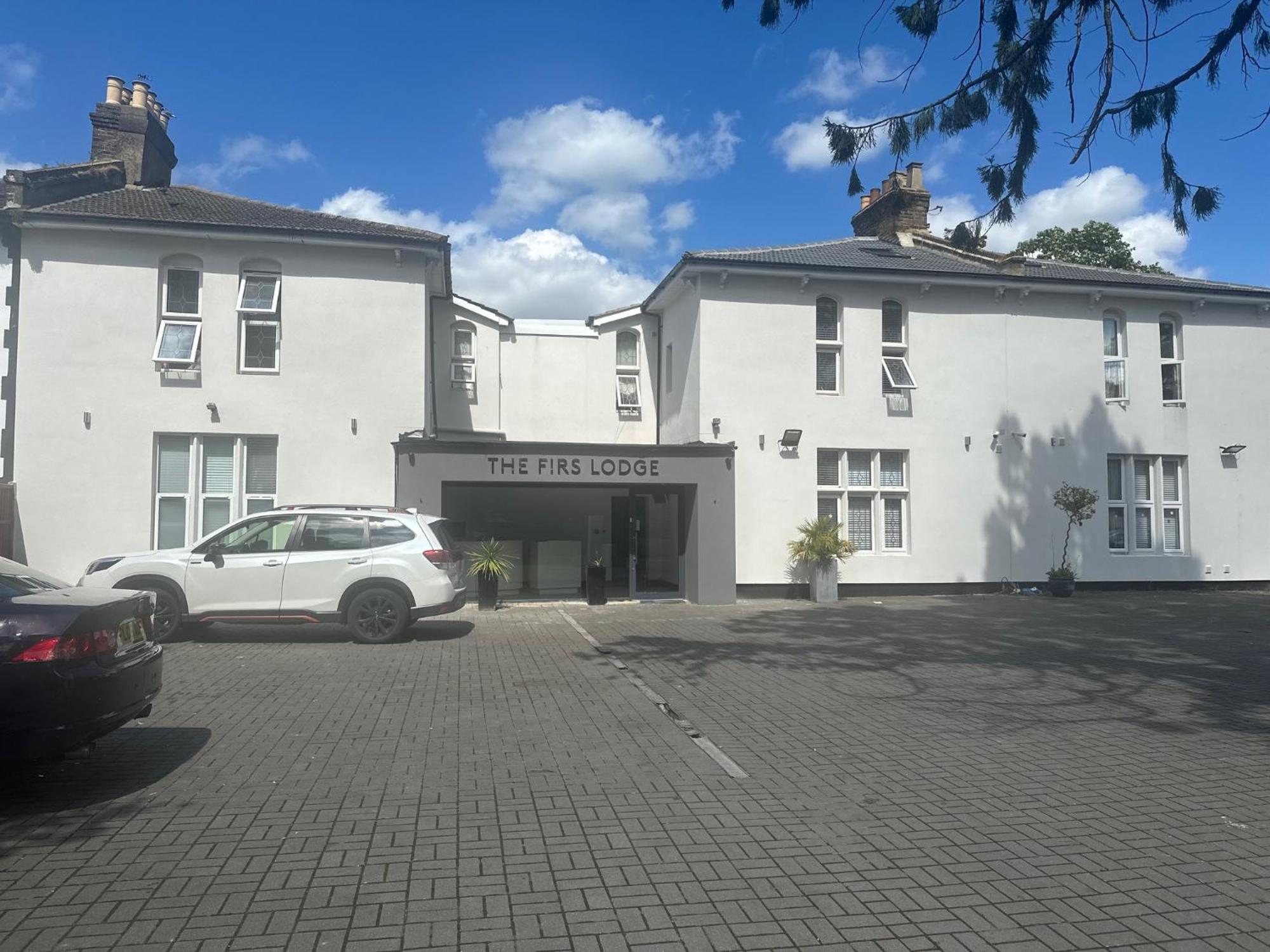 Oyo Firs Lodge London Heathrow Hounslow Kültér fotó