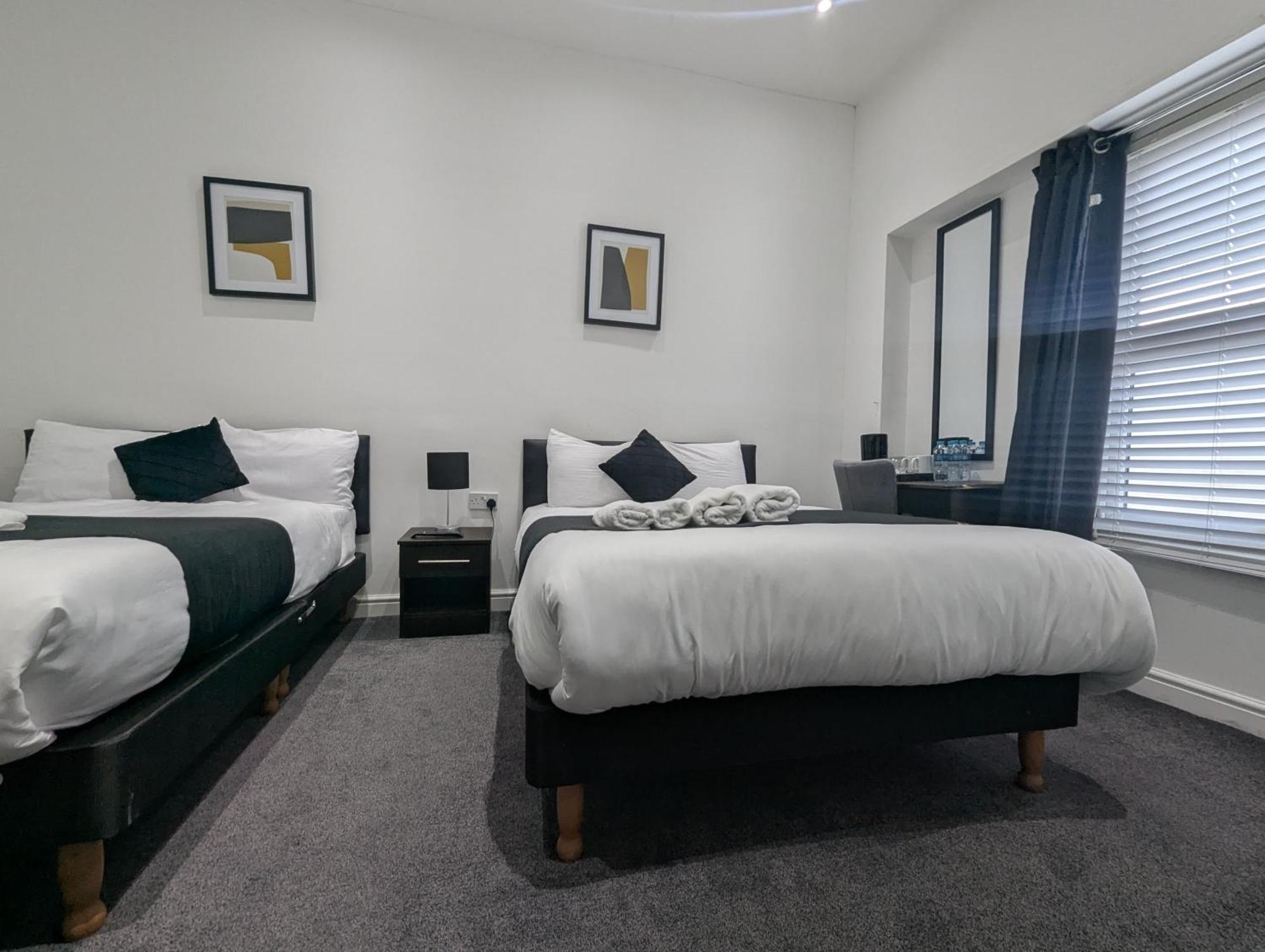 Oyo Firs Lodge London Heathrow Hounslow Kültér fotó