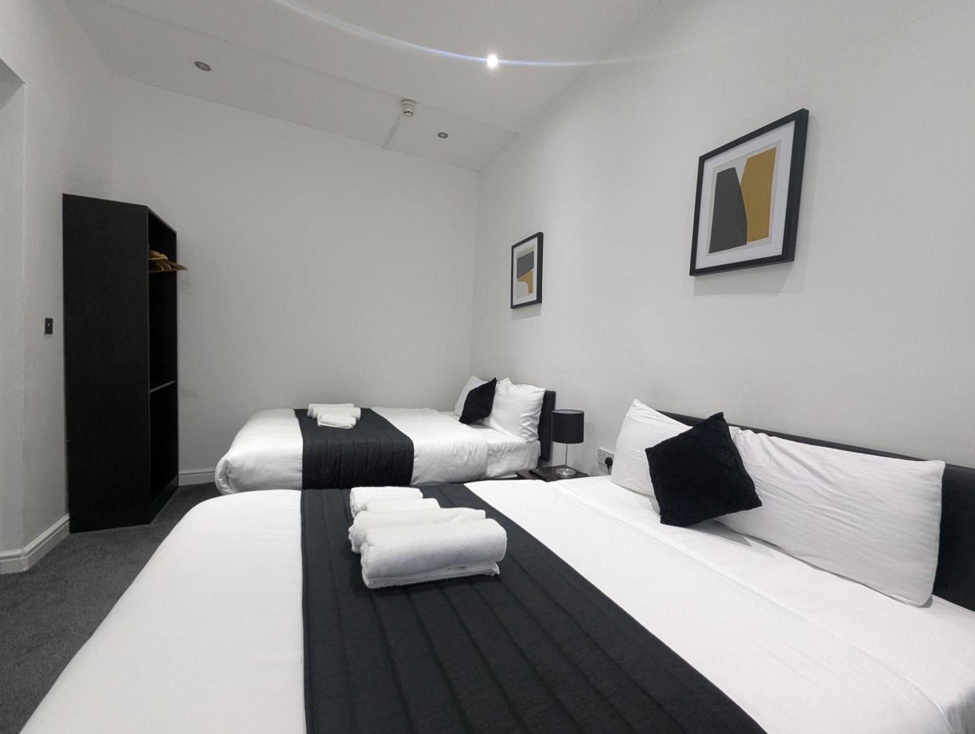 Oyo Firs Lodge London Heathrow Hounslow Kültér fotó