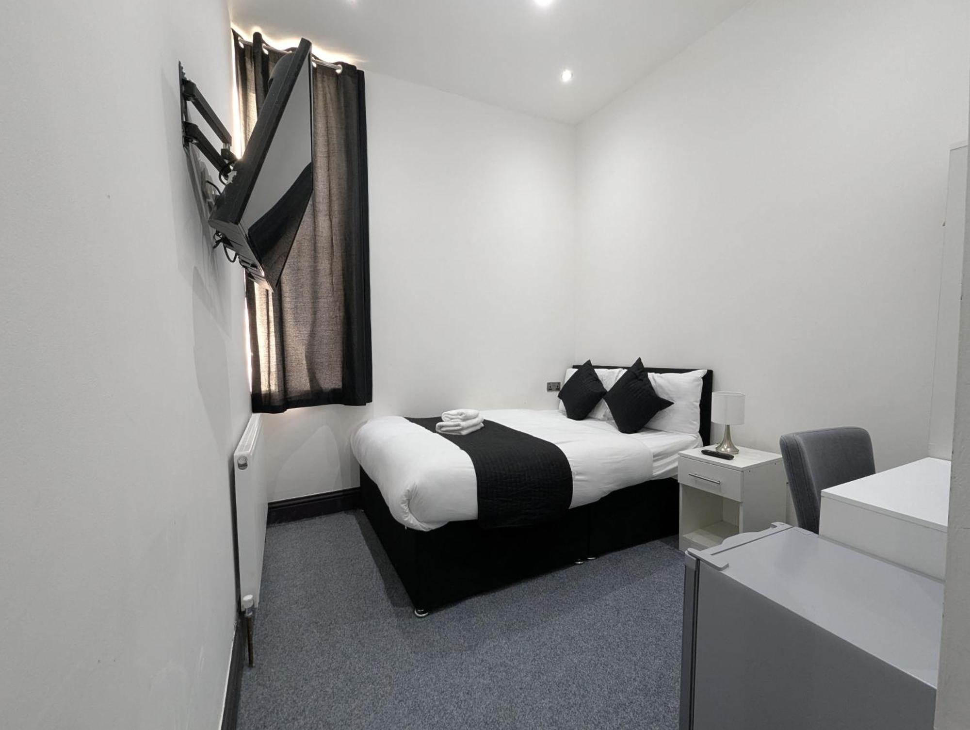 Oyo Firs Lodge London Heathrow Hounslow Kültér fotó