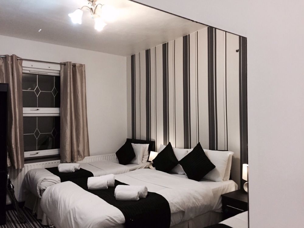 Oyo Firs Lodge London Heathrow Hounslow Kültér fotó
