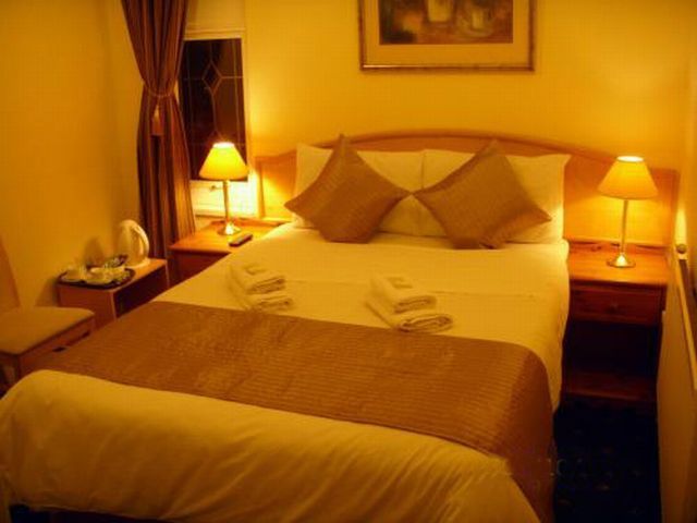 Oyo Firs Lodge London Heathrow Hounslow Kültér fotó