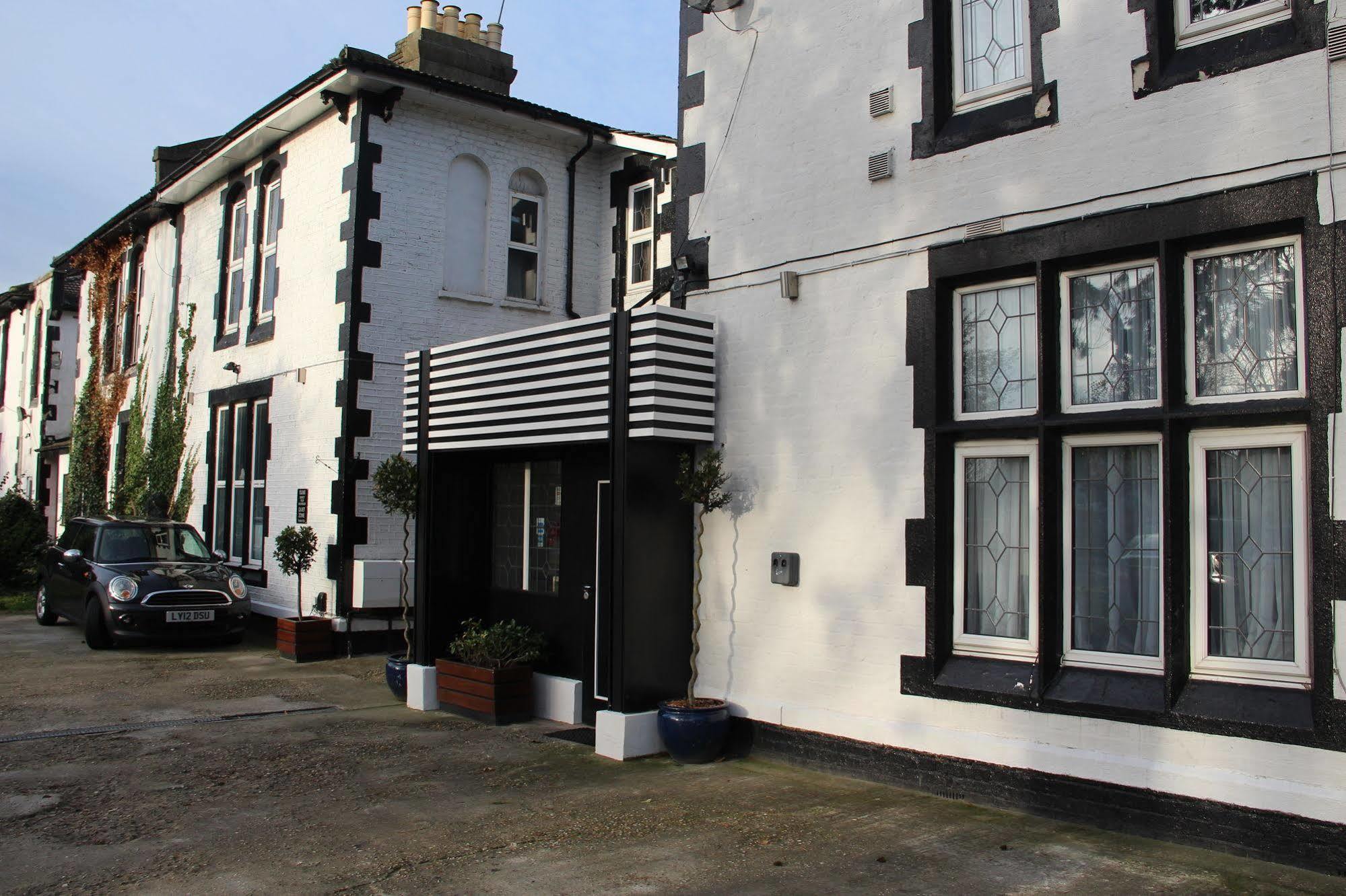 Oyo Firs Lodge London Heathrow Hounslow Kültér fotó